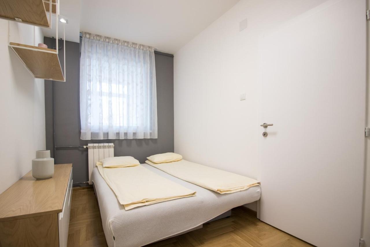 Arena'S Finest Apartment Belgrado Buitenkant foto