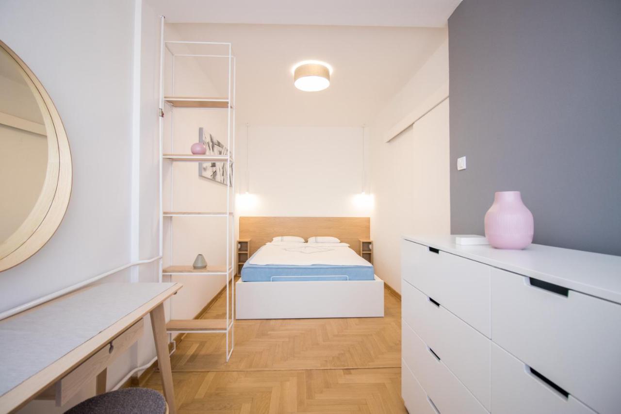 Arena'S Finest Apartment Belgrado Buitenkant foto