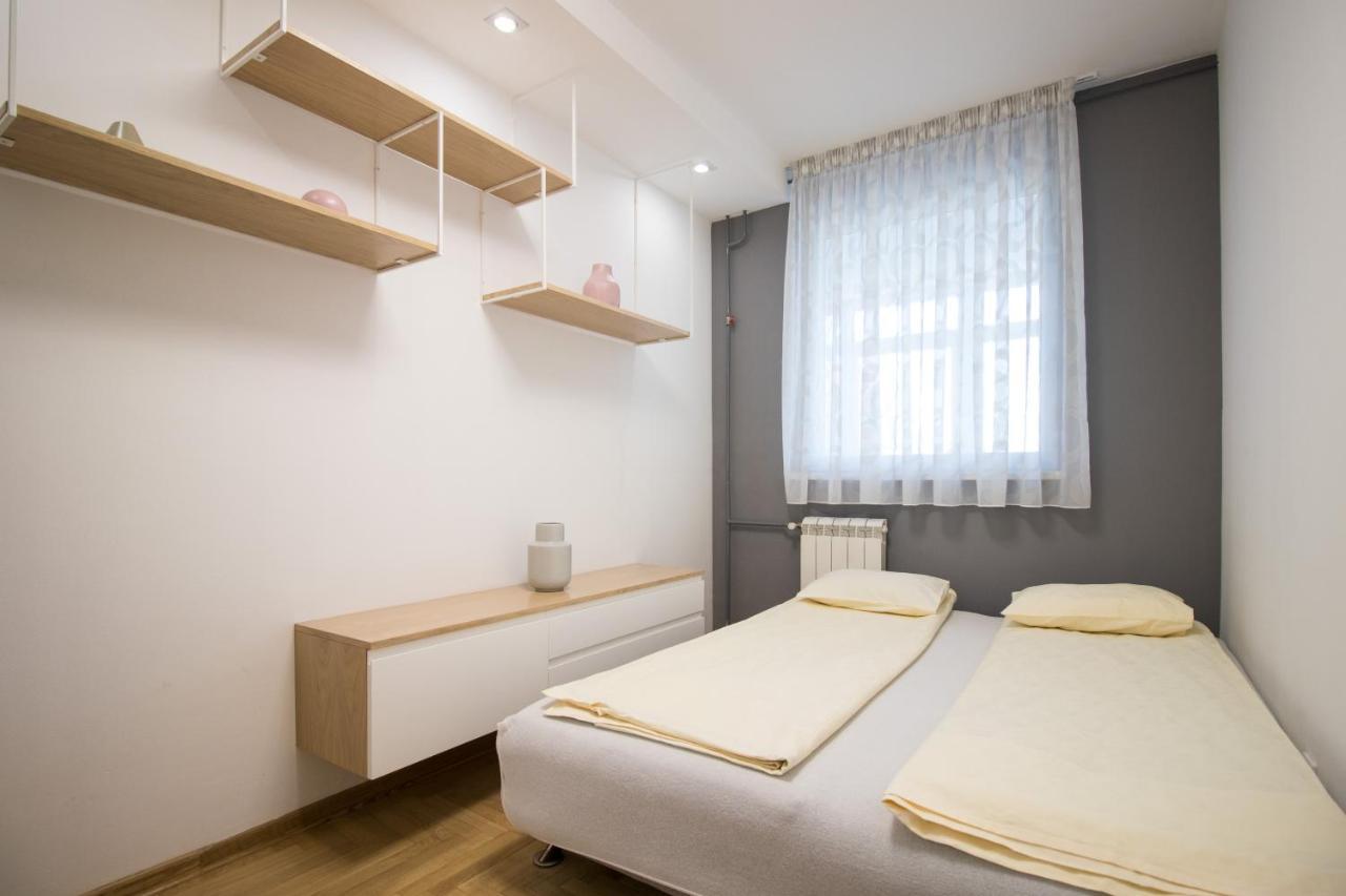 Arena'S Finest Apartment Belgrado Buitenkant foto